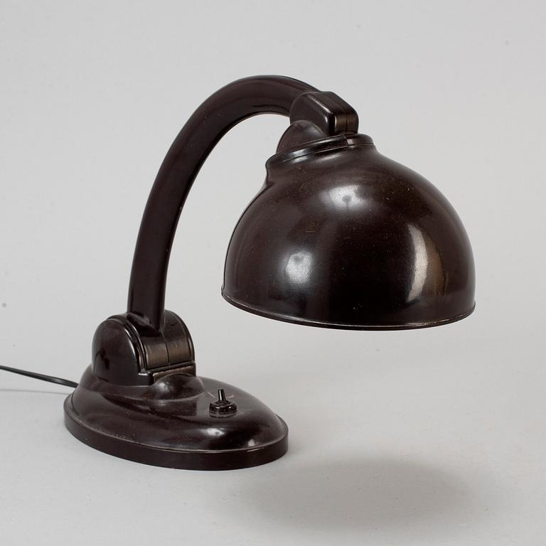 ERIC KIRKMAN COLE, skrivbordslampa, modell 11126, 1930-tal.