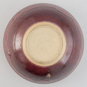 Henning Nilsson, a set of three stoneware bowls for Höganäs, 1966, 1969 and 1984.