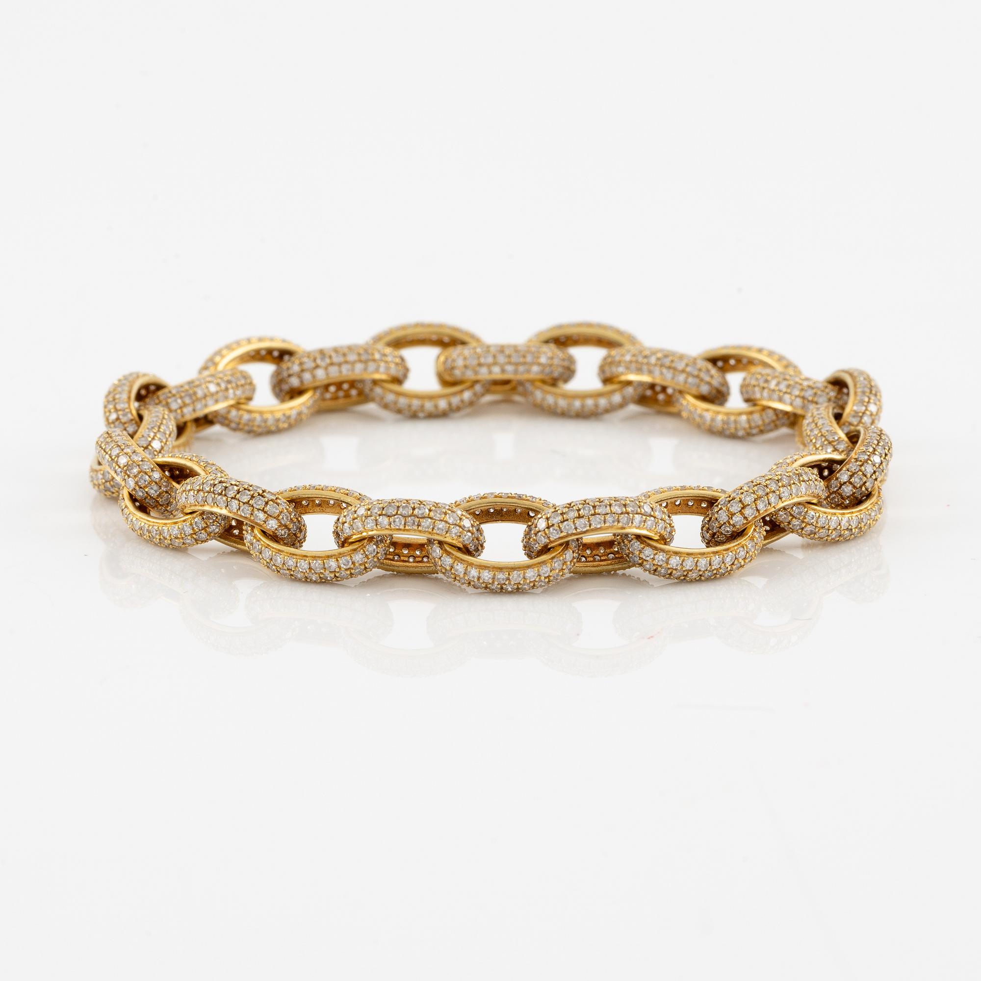 Armband 18K guld med åttkantslipade diamanter totalt ca 7.63 ct,.
