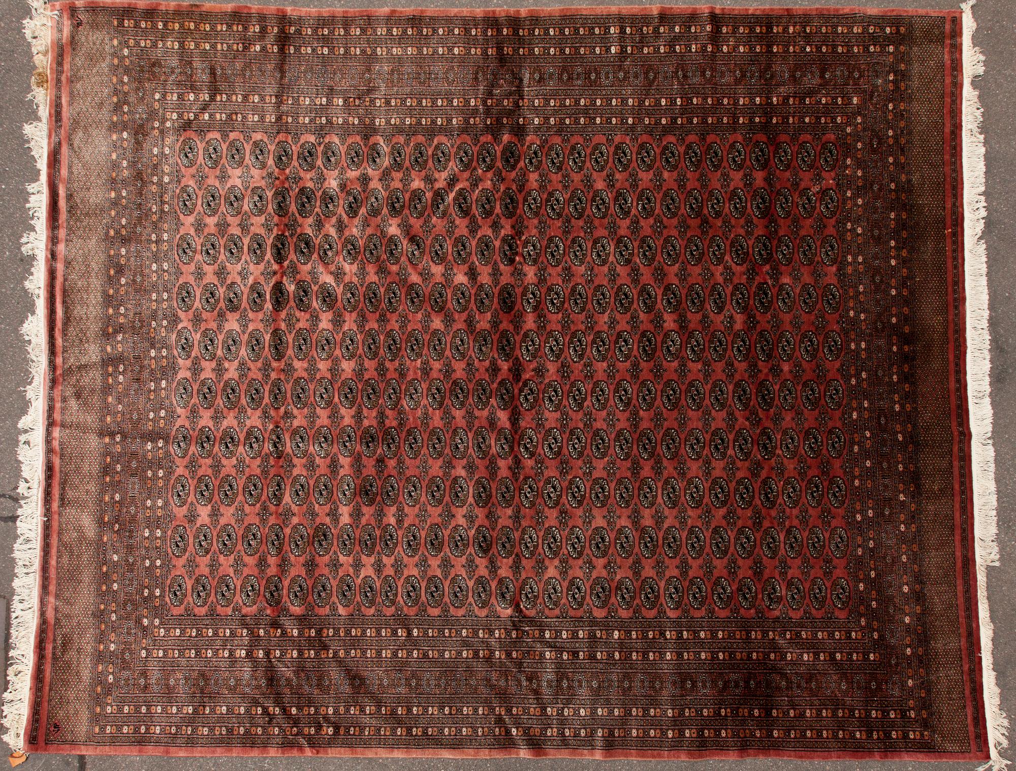 MATTO, Karachi, Pakistan. Noin 365x294 cm.