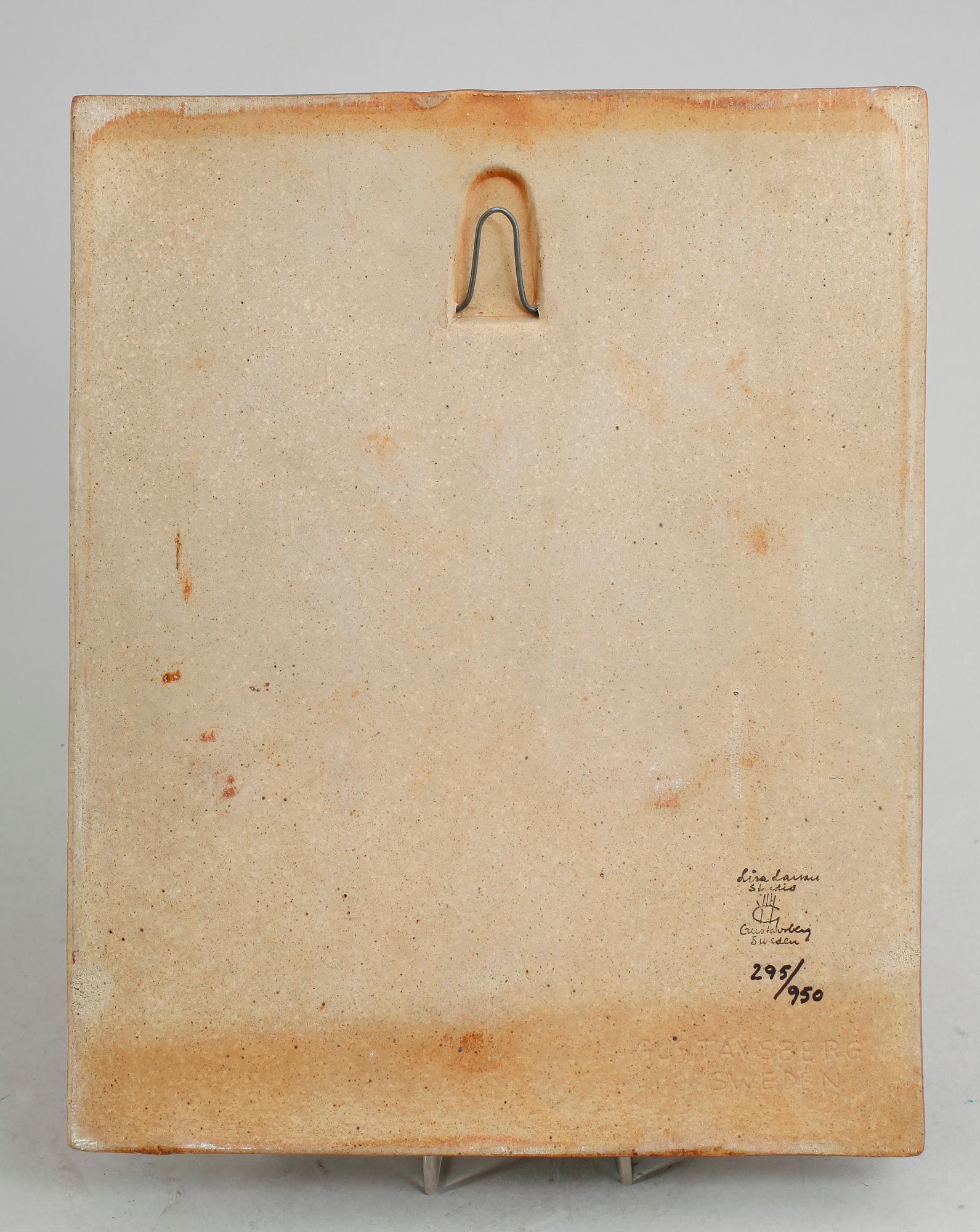 VÄGGRELIEF, stengods, Lisa Larson, Gustavsbergs studiohand, 295/950.