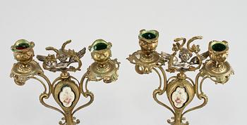 KANDELABRAR, ett par, Louis XV-stil, 1900-talets första hälft.