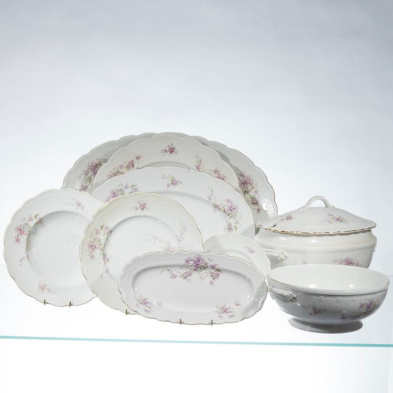 SERVIS, 29 delar, porslin, Kuznetsov, Ryssland kring 1900.