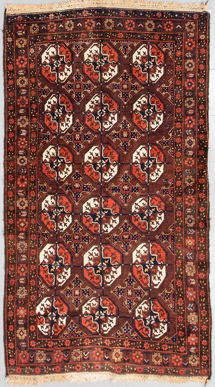 A SEMI ANTIQUE QUCHAN/KURDISH RUG, 248 x 134 cm.