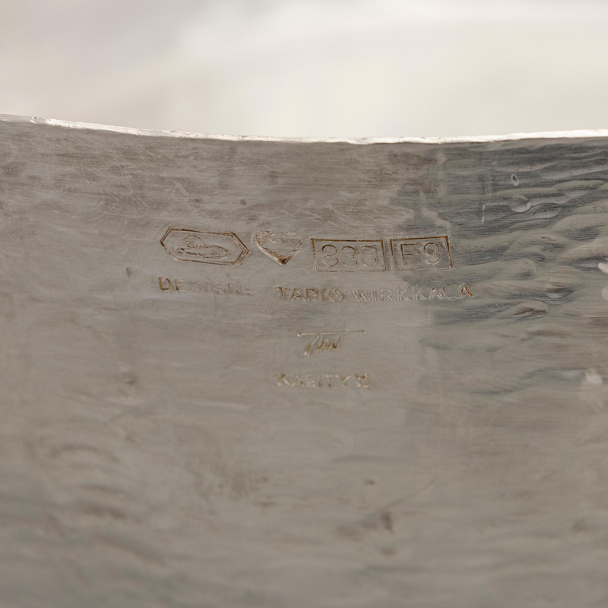 Tapio Wirkkala, a silver bowl, Kultakeskus, Hämeenlinna 2007.