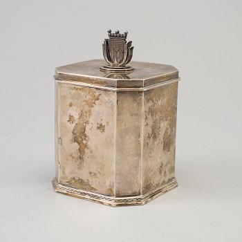 ATELIER BORGILA, tobaksburk med press, sterlingsilver, Stockholm, 1939.