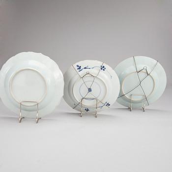 TALLRIKAR, 3 st, porslin, Qianlong (1736-1795) Kina.