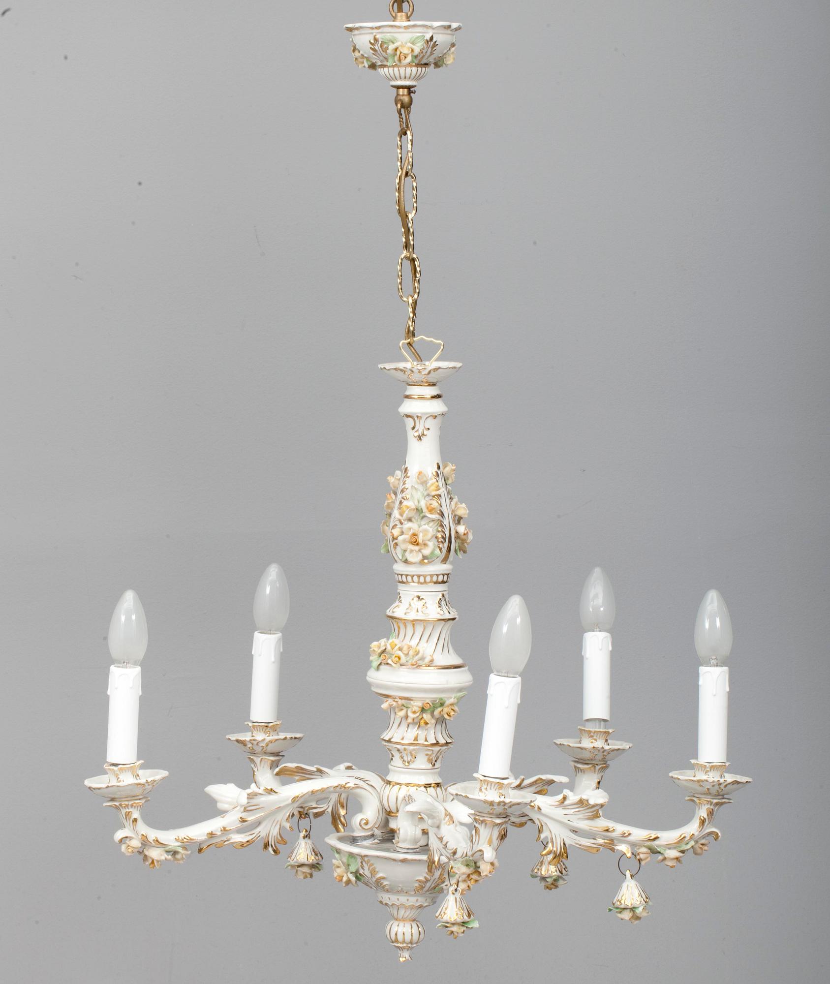 TAKKRONA, porslin, 1900-tal. H 85.