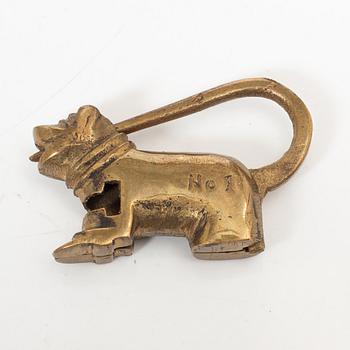 A group of Chinese brass locks, late Qing dynasty/early 20th century. (8 pieces).