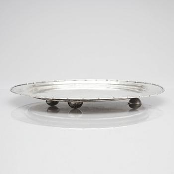 A Chinese silver tray, maker's mark of Hung Chong & Co, Shanghai (1830-1925).