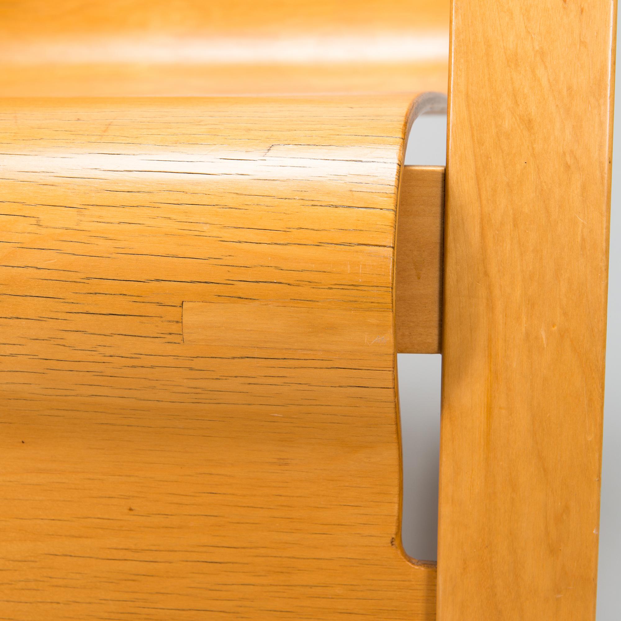 Alvar Aalto, a mid-20th-century '31' armchair for  O.Y. Huonekalu- ja Rakennustyötehdas A.B.