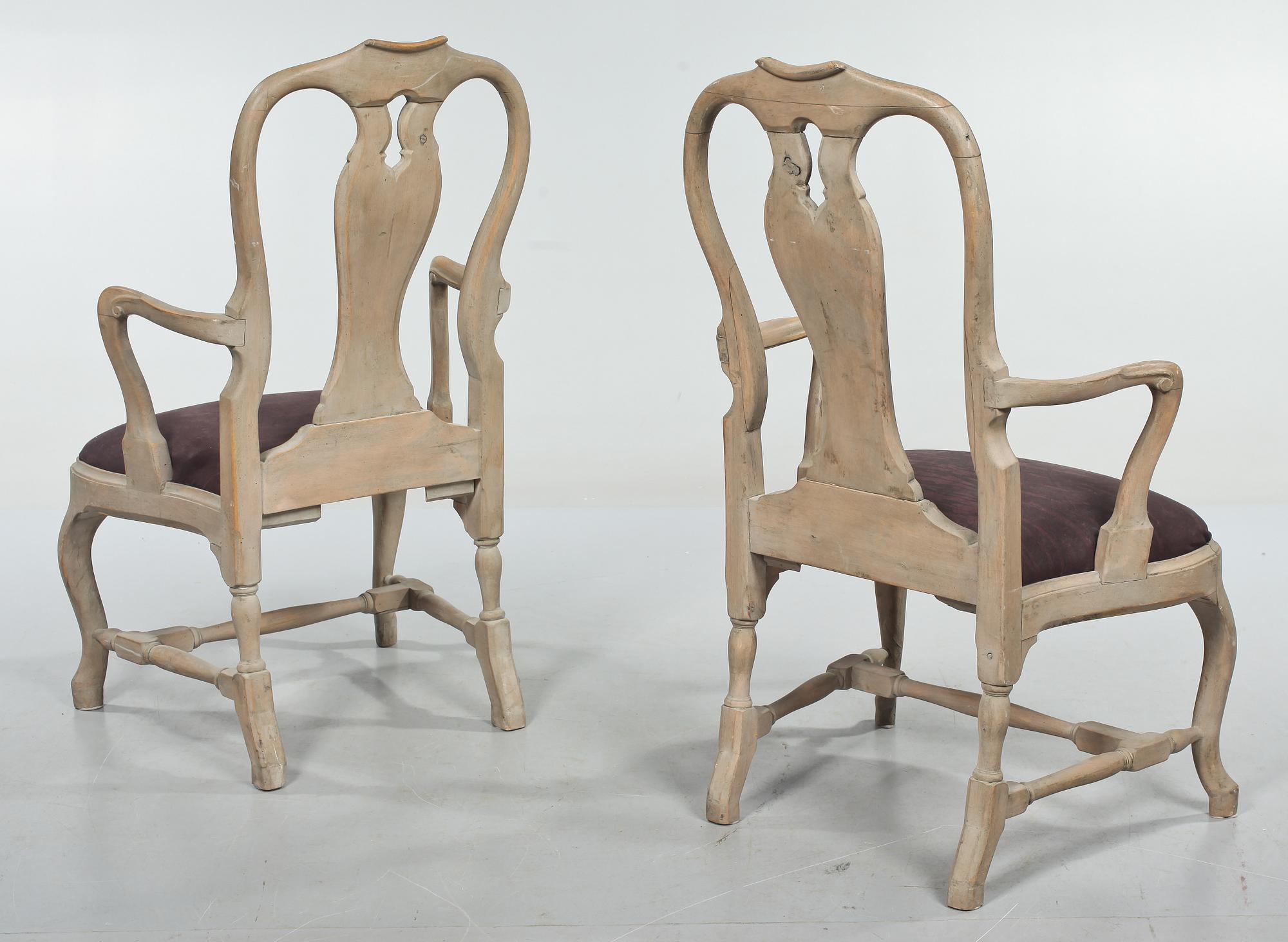 KARMSTOLAR, ett par, rokokostil, 1900-talets andra hälft.