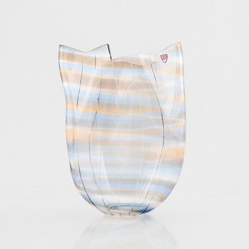 Gunnar Cyrén, a glass vase, Orrefors 1985.