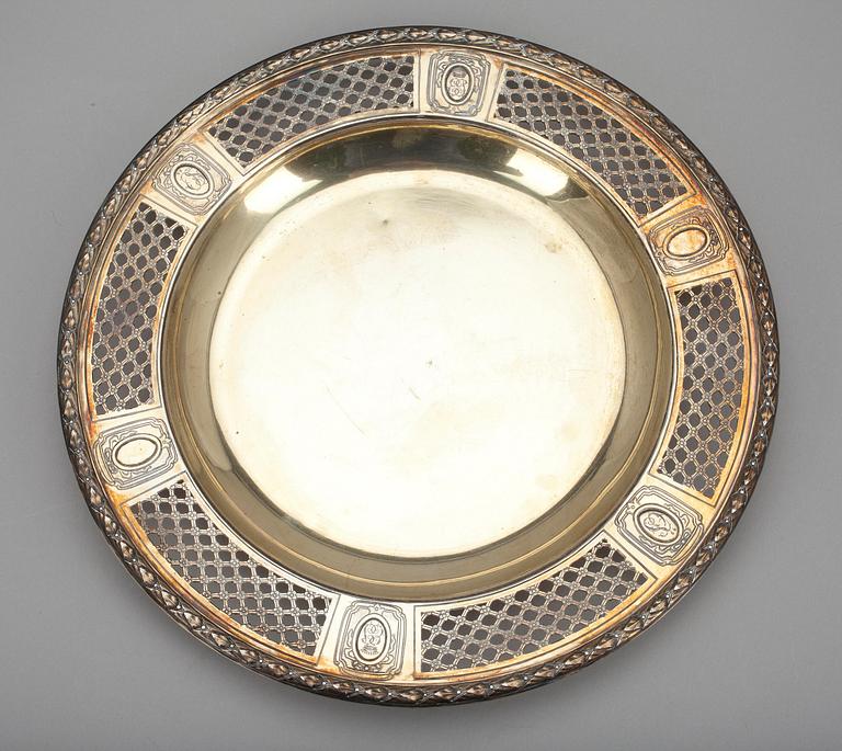 FAT, silver, A. Risler & Carré Paris. 1900-talets första hälft.  Vikt 514 g.