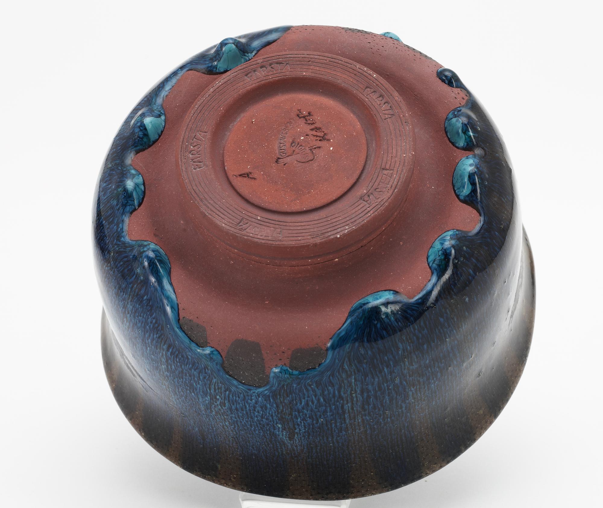 A Wilhelm Kåge 'Farsta' stoneware bowl, Gustavsberg studio 1956.