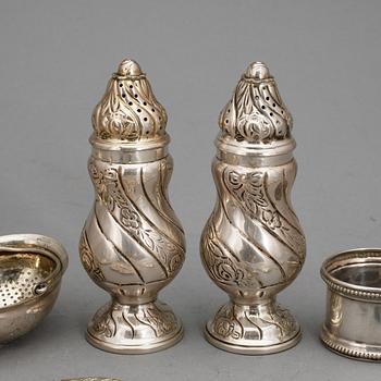 PARTI SILVER, 15 delar. Bl a Carl Nyström, Stockholm 1853, Tot ca 350 g.