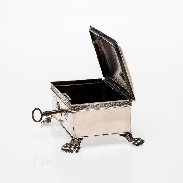SKRIN, silver, Breslau, 1800-talets första hälft. Vikt 391,8 g.