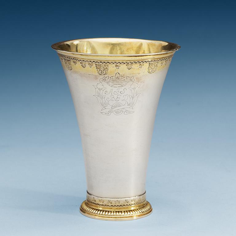 BÄGARE, av Conrad Heitmüller, Nyköping 1777 överstämplad av Magnus Myhrmans änka i Åmål.