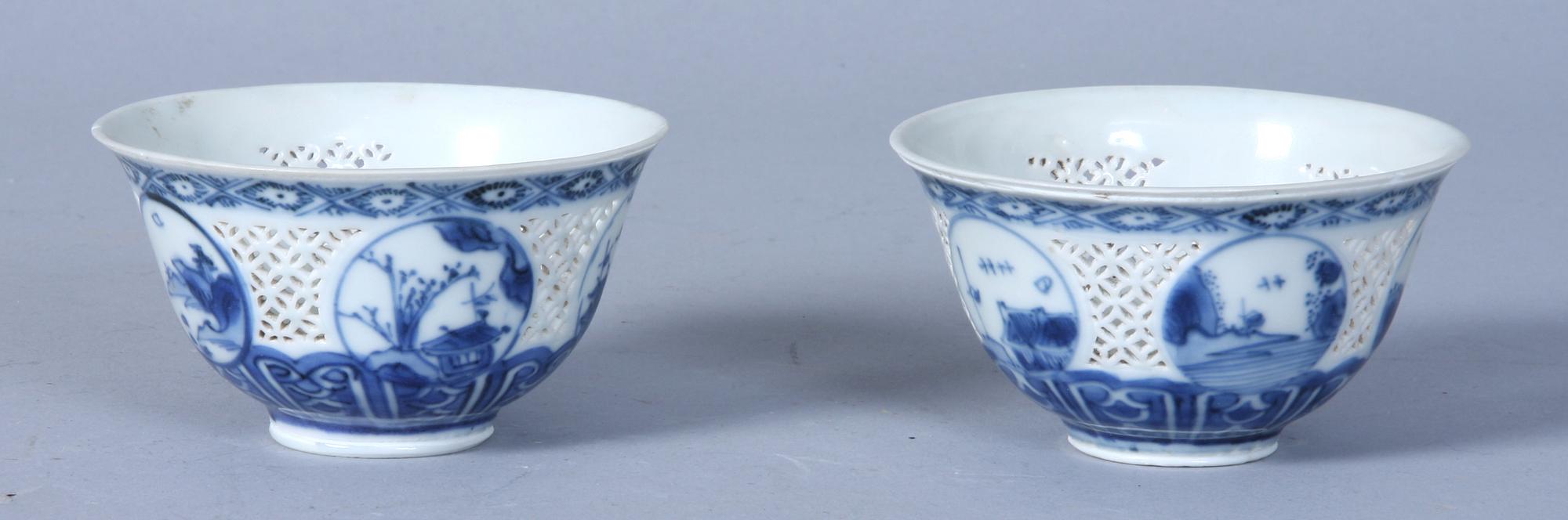 SKÅLAR, ett par, porslin, Kina, 1700-tal.