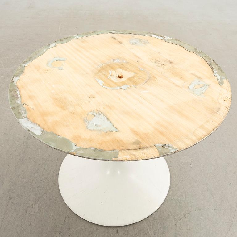 Eero Aarnio, Table, "Tulip", Knoll International, second half of the 20th century.