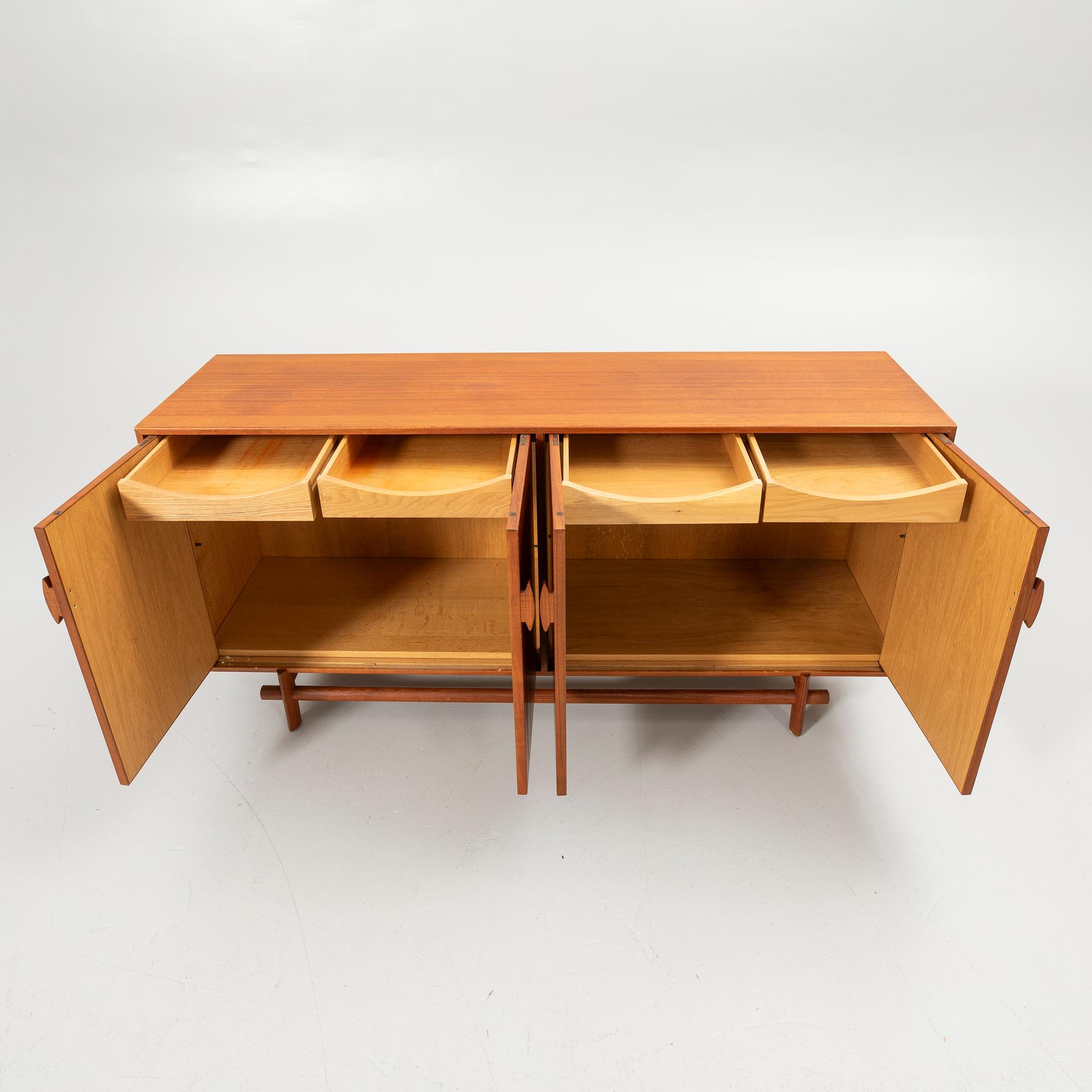 Tove & Edvard Kindt Larsen, sideboard, Seffle Möbelfabrik, 1950s/60s.