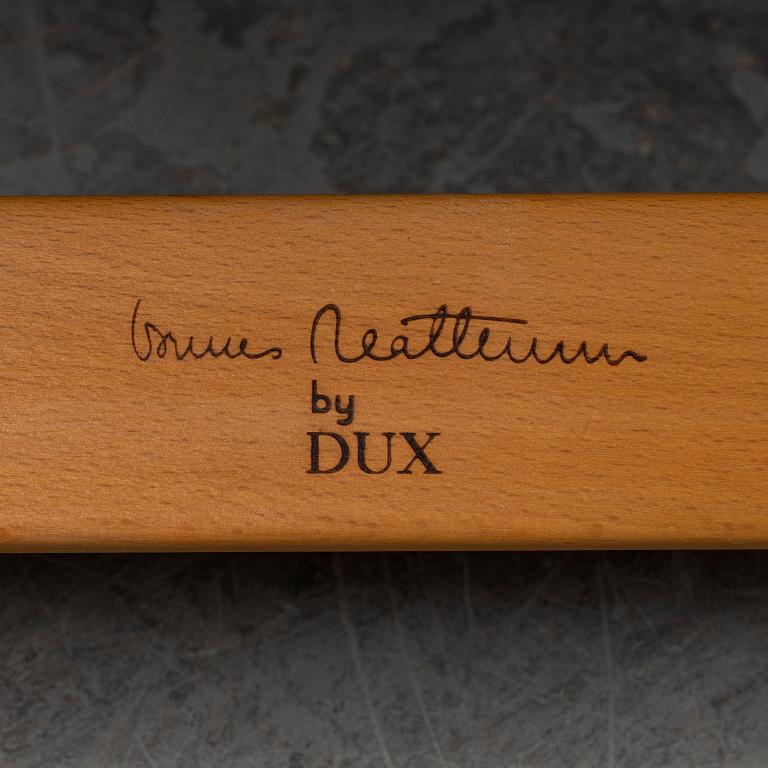 BRUNO MATHSSON, fåtölj "Pernilla 69", Dux, 1900-talets andra hälft.