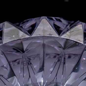 Aimo Okkolin, A 'Water lily' bowl, signed Aimo Okkolin Riihimäen Lasi Oy.