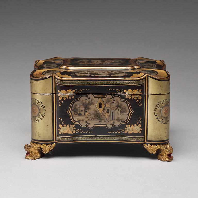 A Canton lacquer tea box with a pewter liner, Qing dynasty, 19th Century.