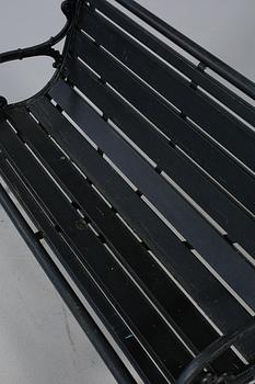 TRÄDGÅRDSBÄNK, märkt Aug. Hansson Halmstad, 1900-tal.