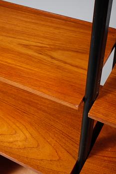 BOKHYLLA, 1900-talets mitt.