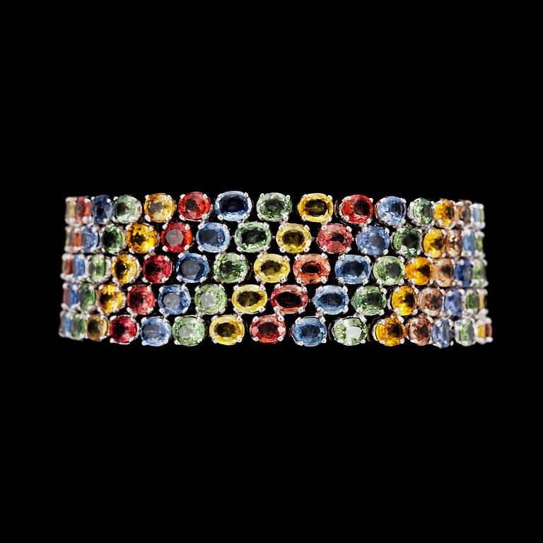 A multi coloured sapphire bracelet, tot. 78.80 cts.