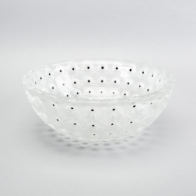 Lalique, a 'Nemours' glass bowl, France 20th century latter part.