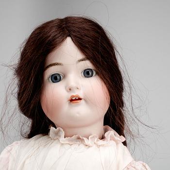 FLICKDOCKA. Biskvi. Simon & Halbig/Kämmer & Reinhardt 76. Tyskland, 1900-talets början.