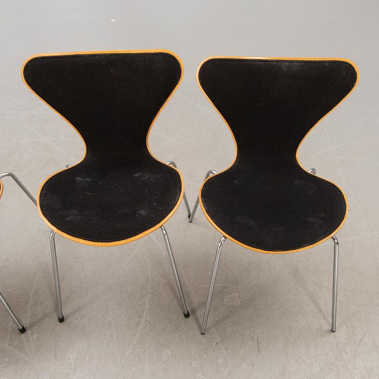 Arne Jacobsen, a set of four Sjuan chairs for Fritz Hansen 1981.