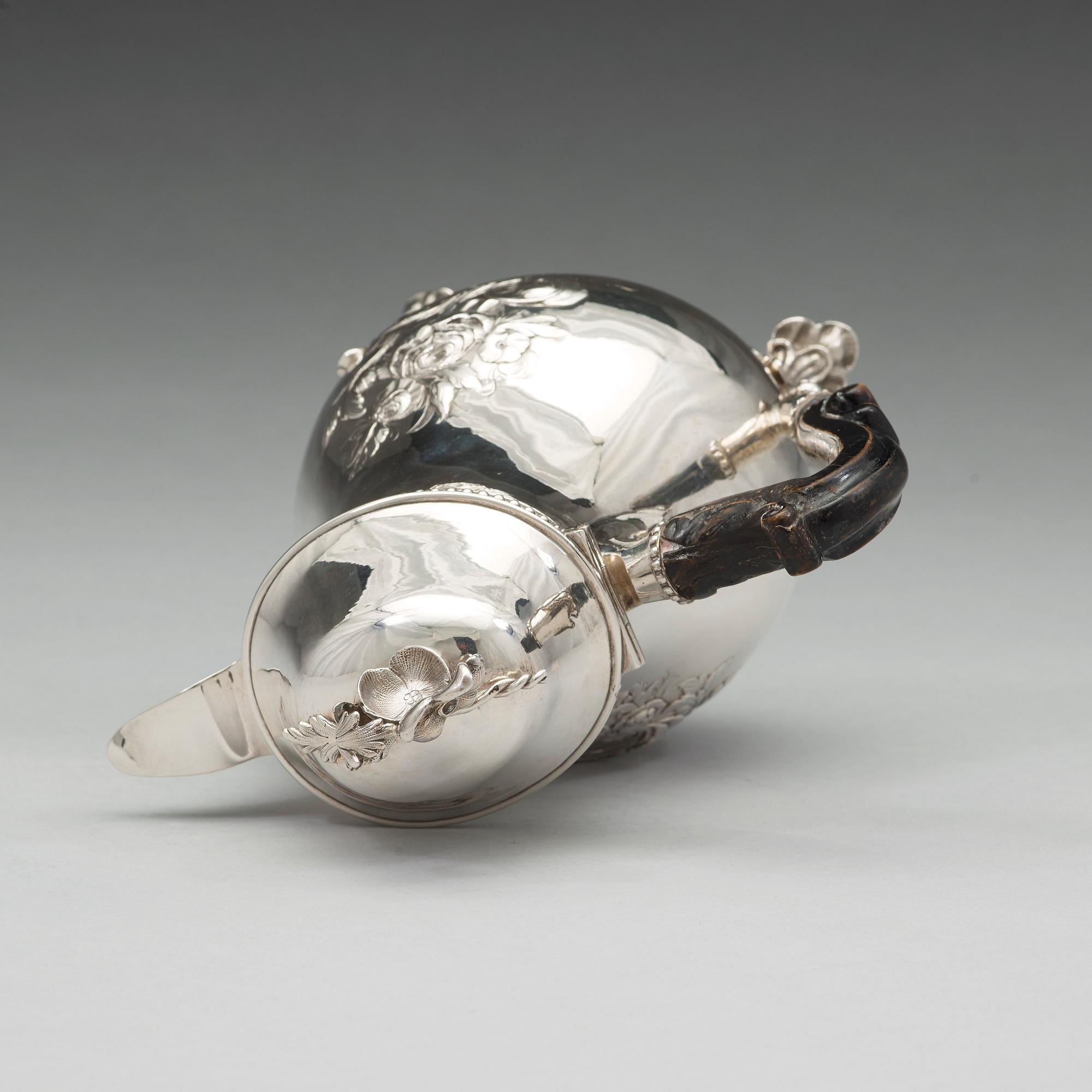 A Swedish 18th century silver coffee-pot, mark of Andreas Rönnov, Hälsingborg 1789.