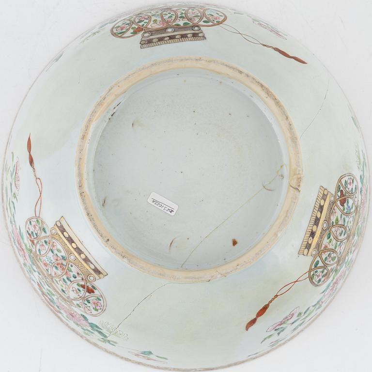 A Chinese famille rose punch bowl, Qing dynasty, Qianlong (1736-95).