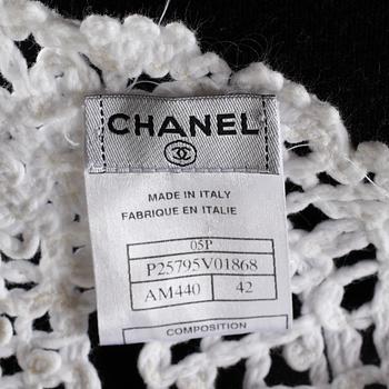 CHANEL, byxor samt top, vår 2005.