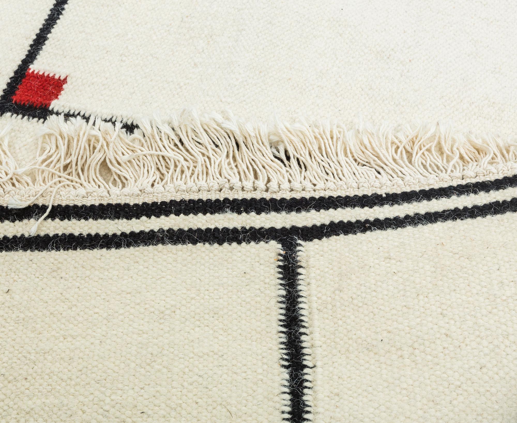 MATTA, slätvävd, "Vertigo" Vibeke Klint, Linie Design. Danmark. Ca 195 x 140 cm.