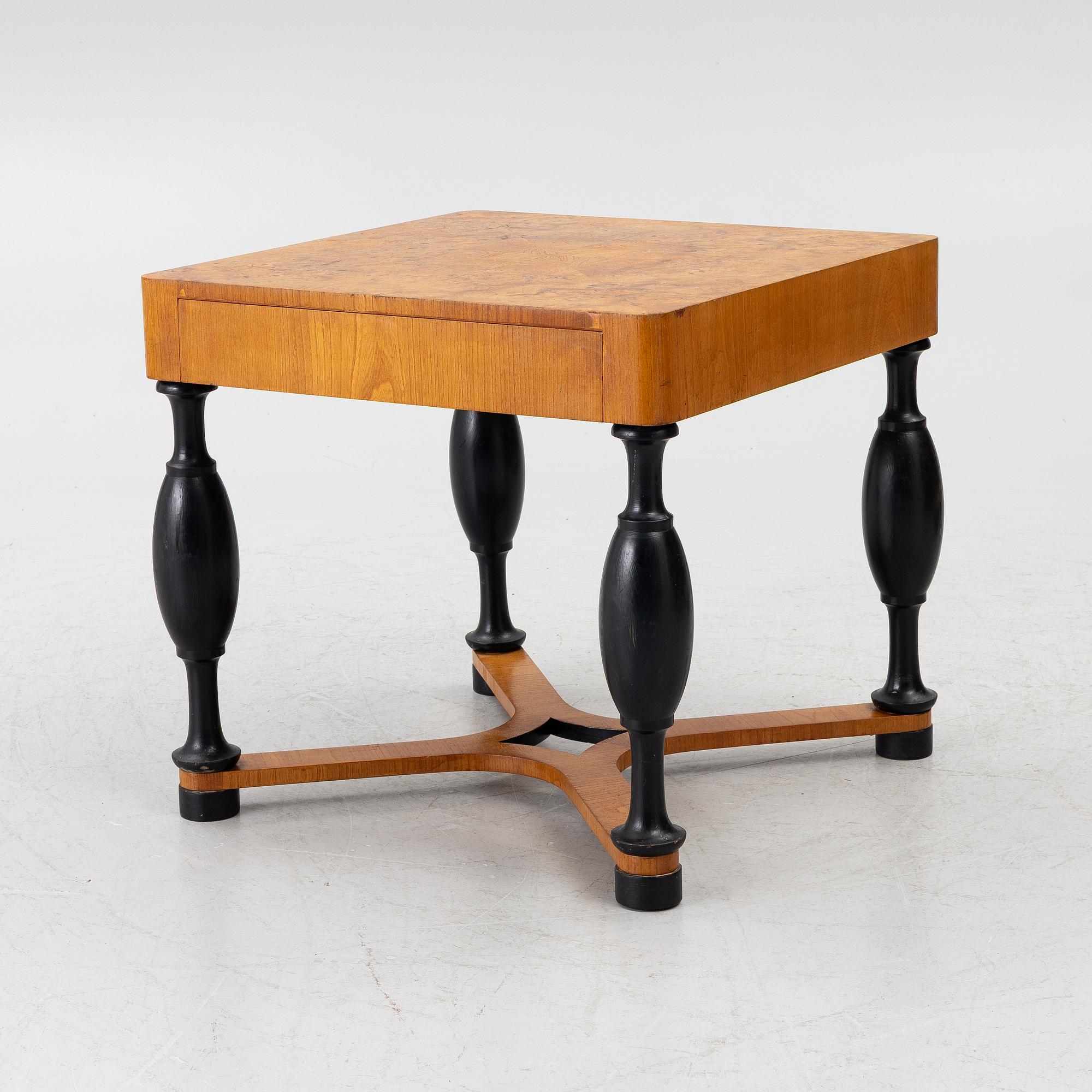 Table, Swedish Grace, first half of the 20th century.