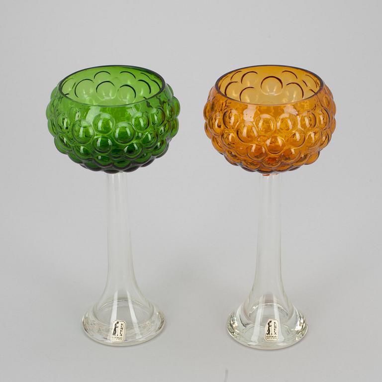 SKÅL PÅ FOT, 2 st, glas, Sirkku Kumela-Lehtonen, Riihimäki, 1900-talets senare hälft.