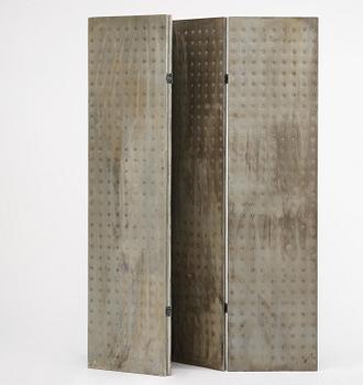 Mats Theselius, a "Rörligt objekt" room divider, Källemo, Värnamo post 1989.