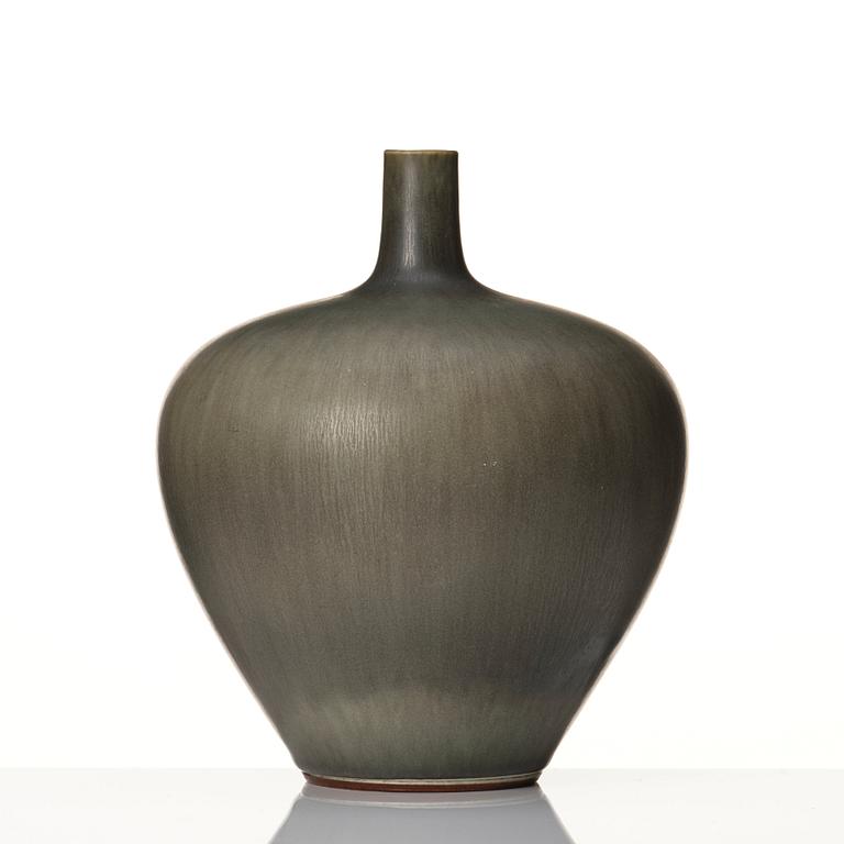 Berndt Friberg, a stoneware vase, Gustavsberg studio, Sweden 1965.