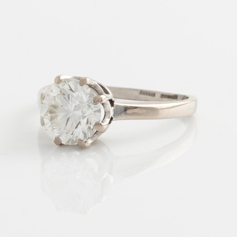 Ring, vitguld med briljantslipad diamant, Fahlström.