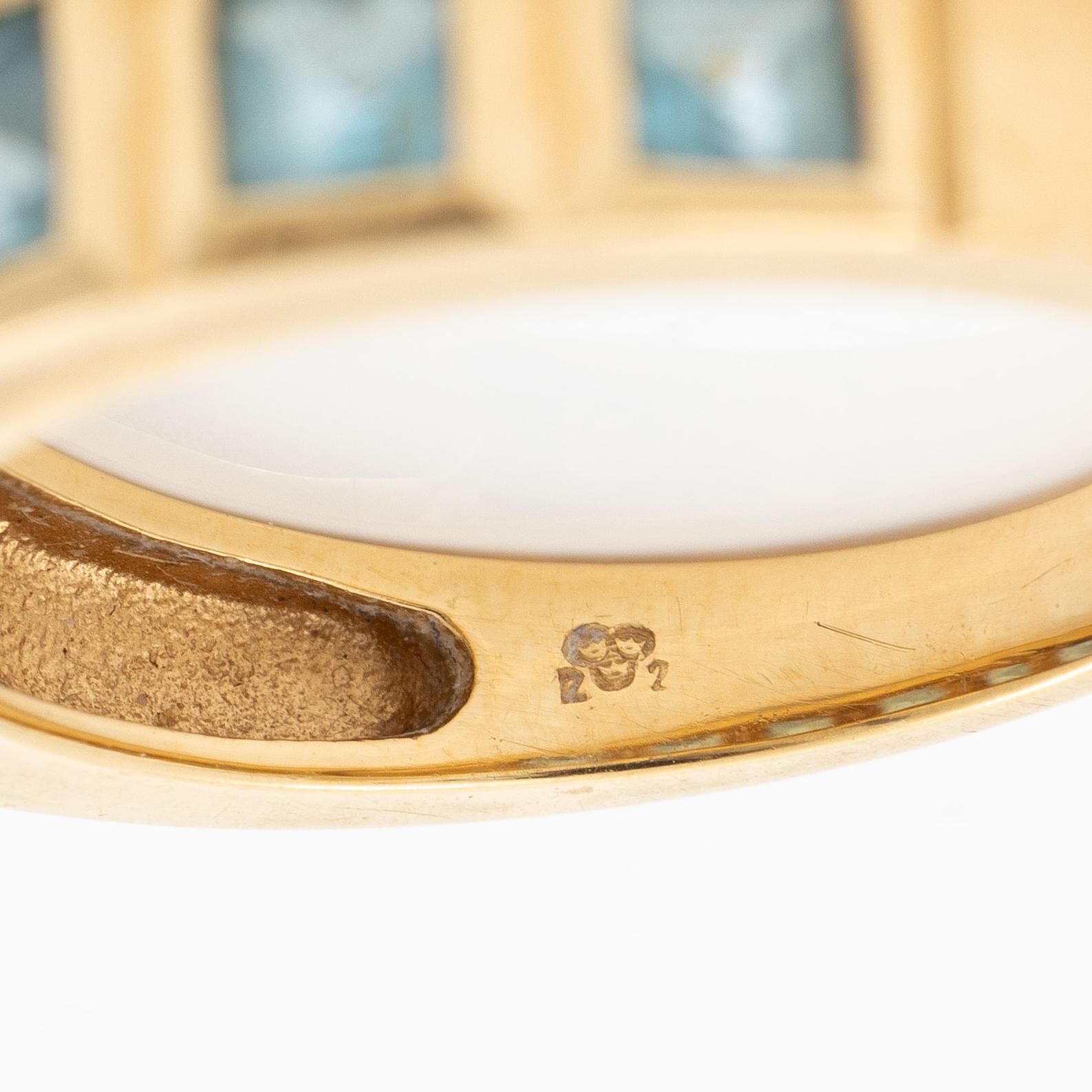 Ring, 18K gold with topazes.