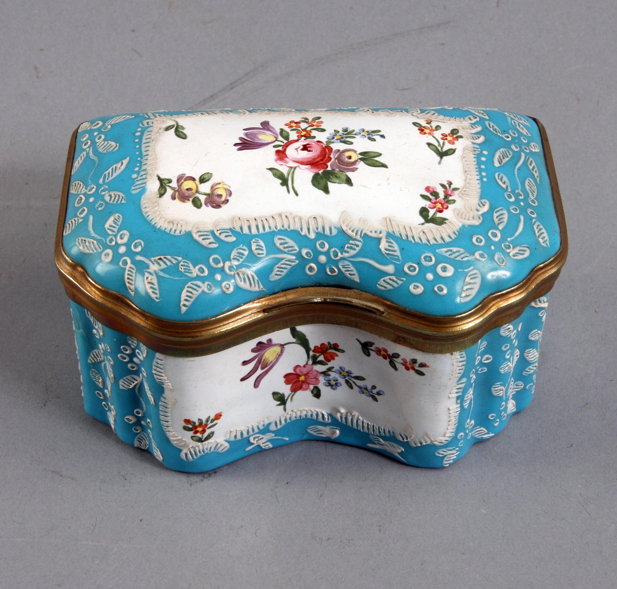 SKRIVSTÄLL, emaljarbete, 1800-talets slut.