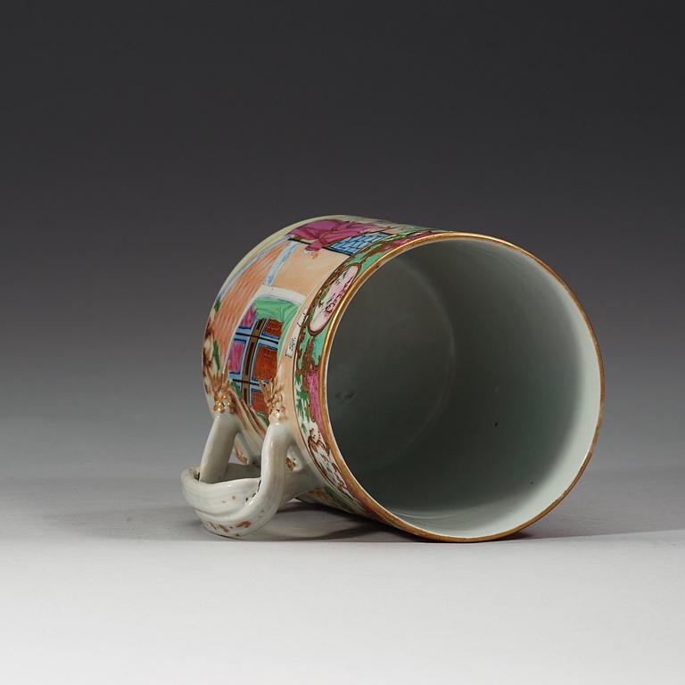 MUGG, porslin. Kanton, Qingdynastin, 1800-tal.