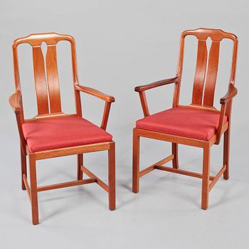 KARMSTOLAR, ett par, "Ambassadör", Carl Malmsten, Rydéns Interiör, tillverkade 1985.