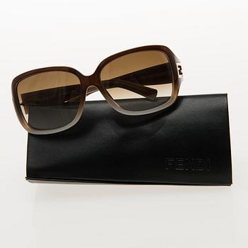 FENDI SUNGLASSES.