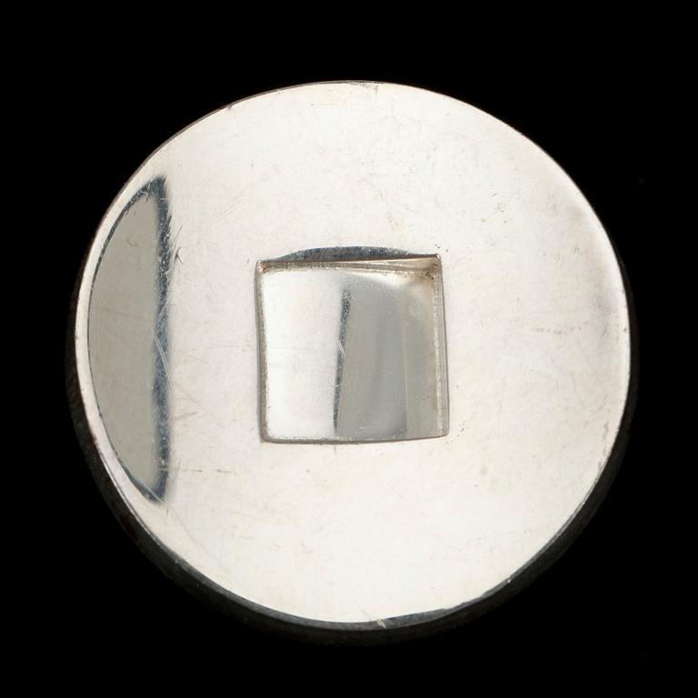 RING, sterlingsilver, Pekka Piekäinen, Auran Kultaseppä 1973.  Vikt 19,8 g.