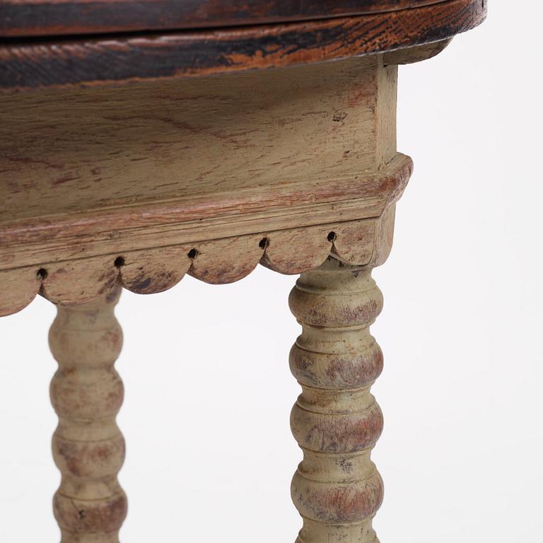 A Swedish Baroque demi lune gate-leg table, circa 1700.